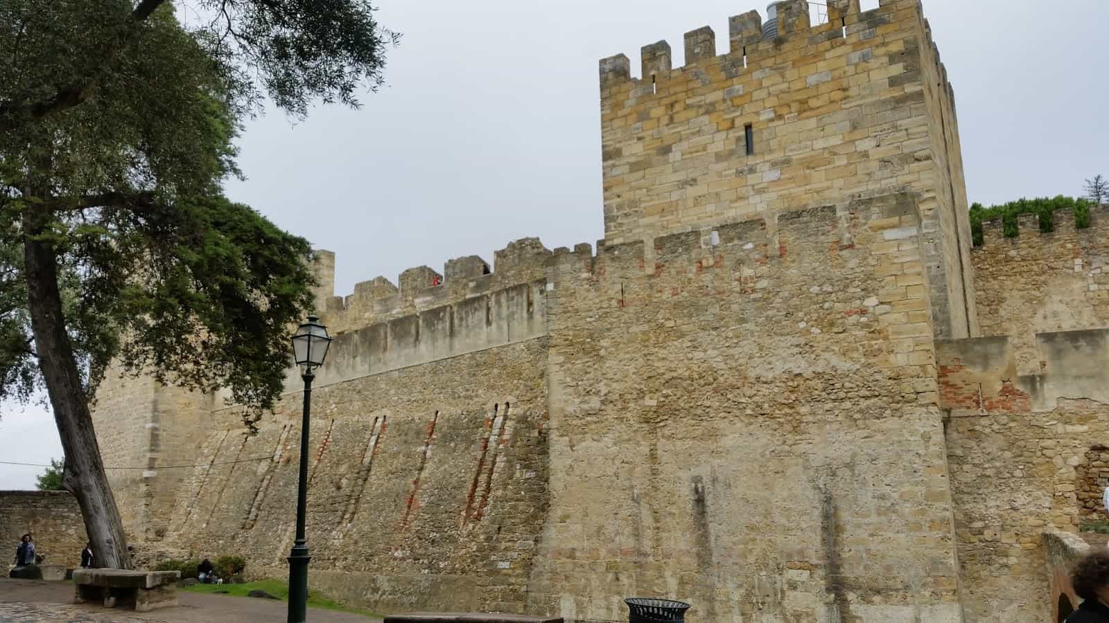 Cover Image for James Went To Lisbon